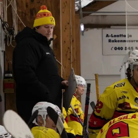 Miro Mäkinen